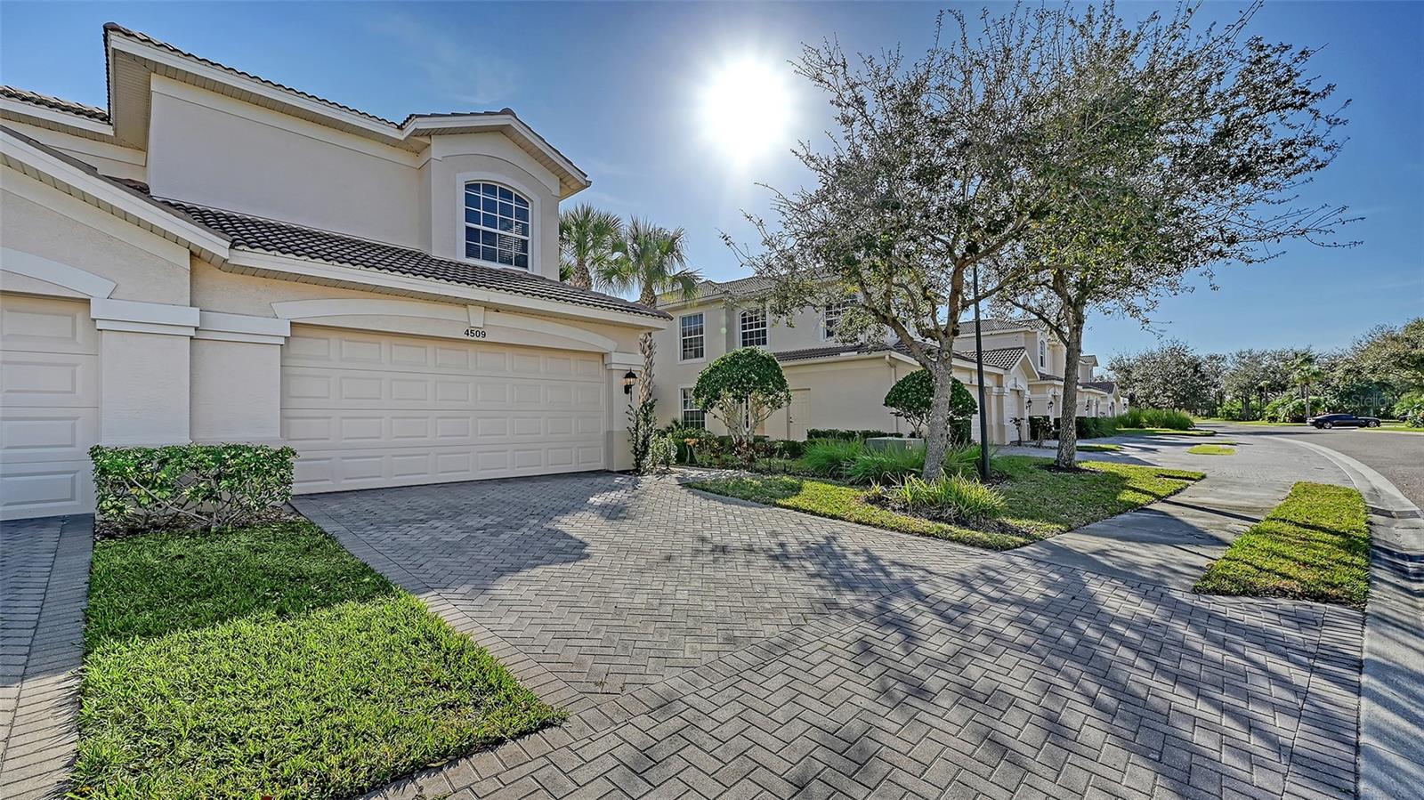 4509 Streamside Court, FL