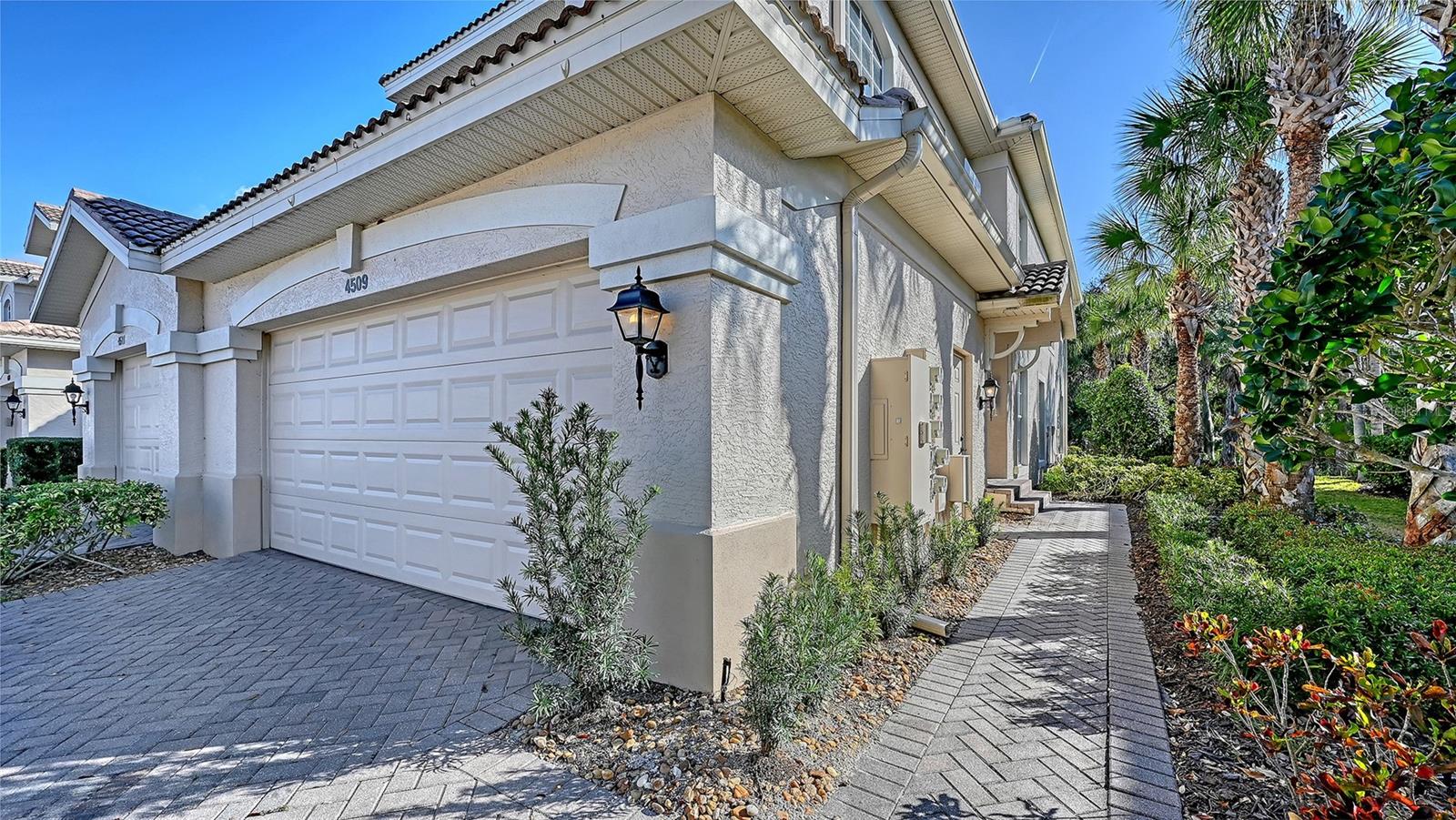 4509 Streamside Court, FL