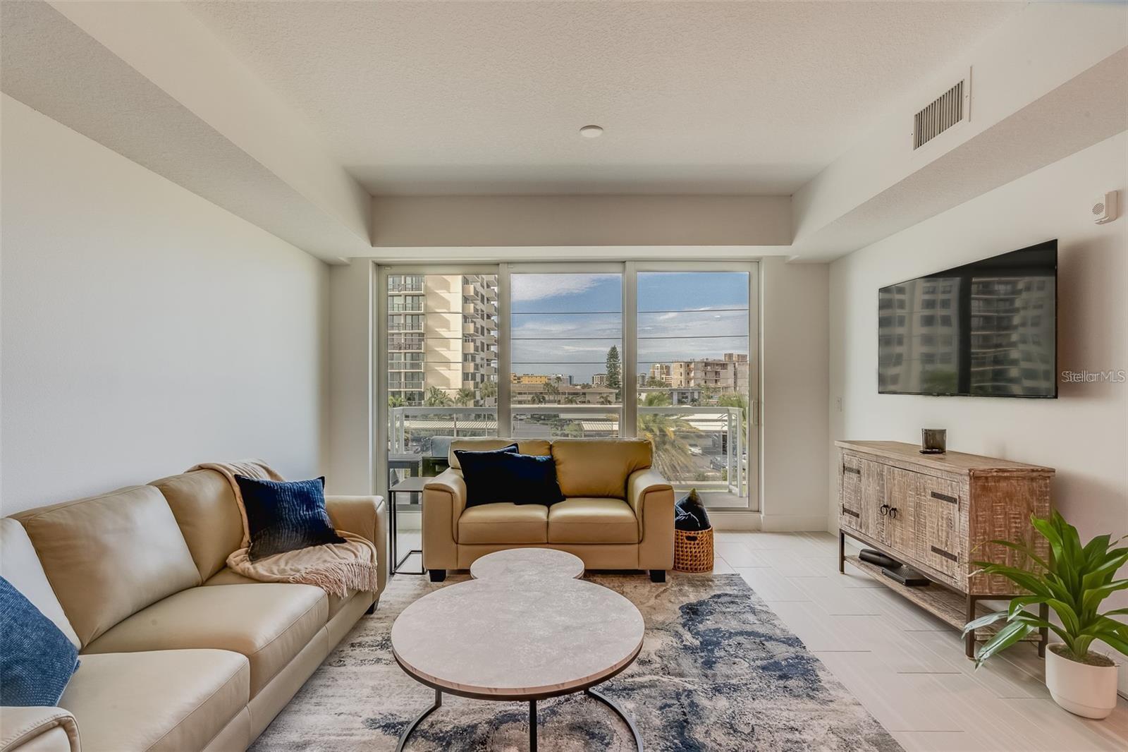 415 Island Way, FL