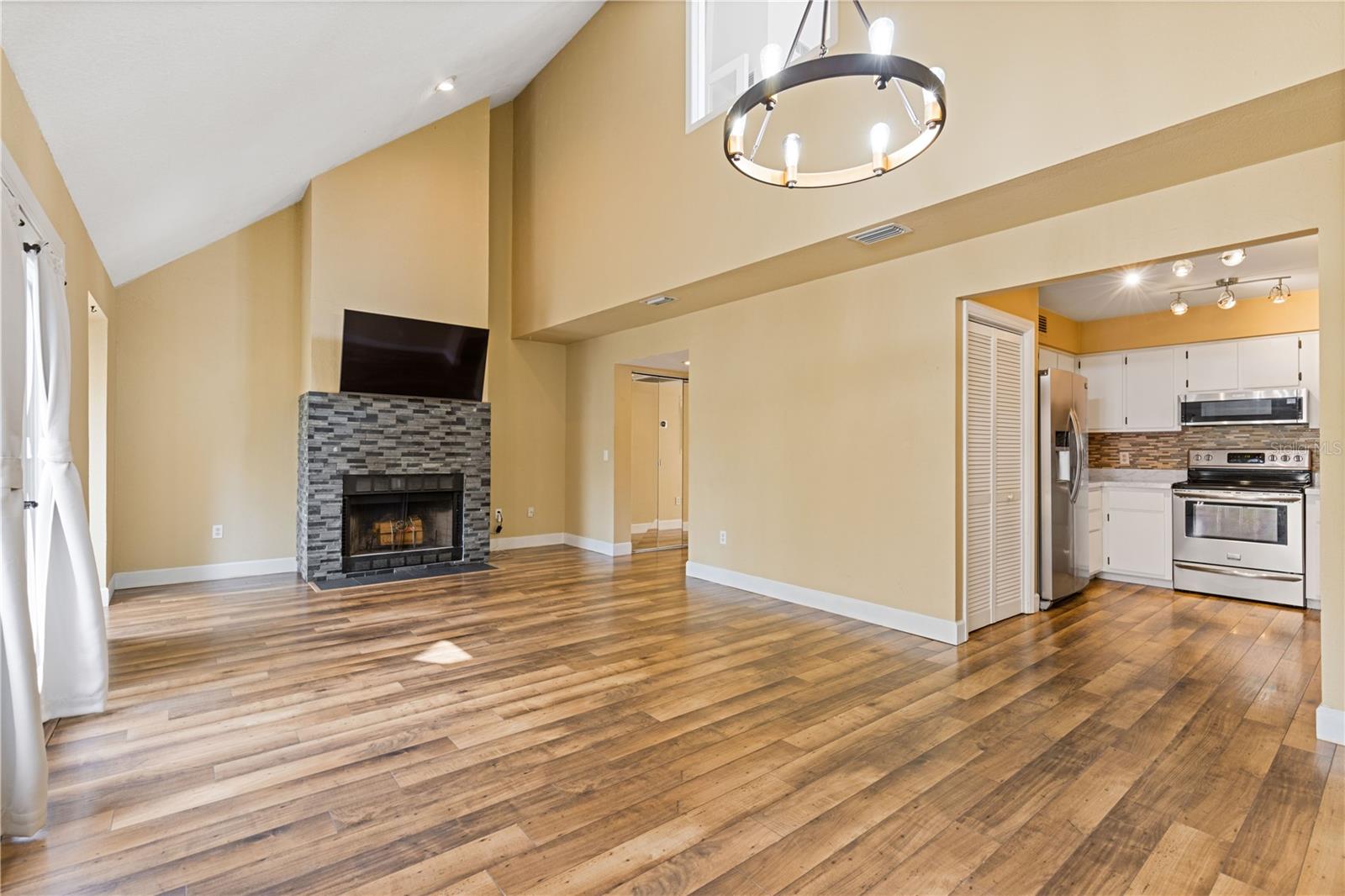 1621 2nd Street, FL