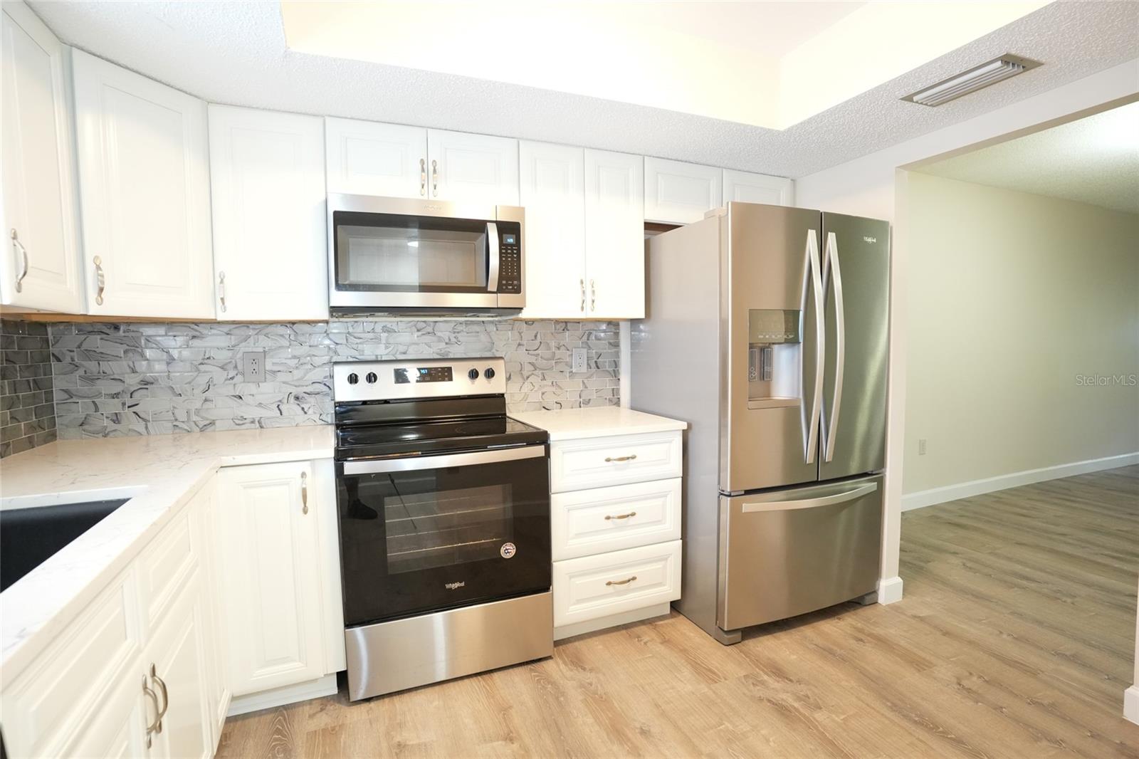 3502 Lake Bayshore Drive, FL