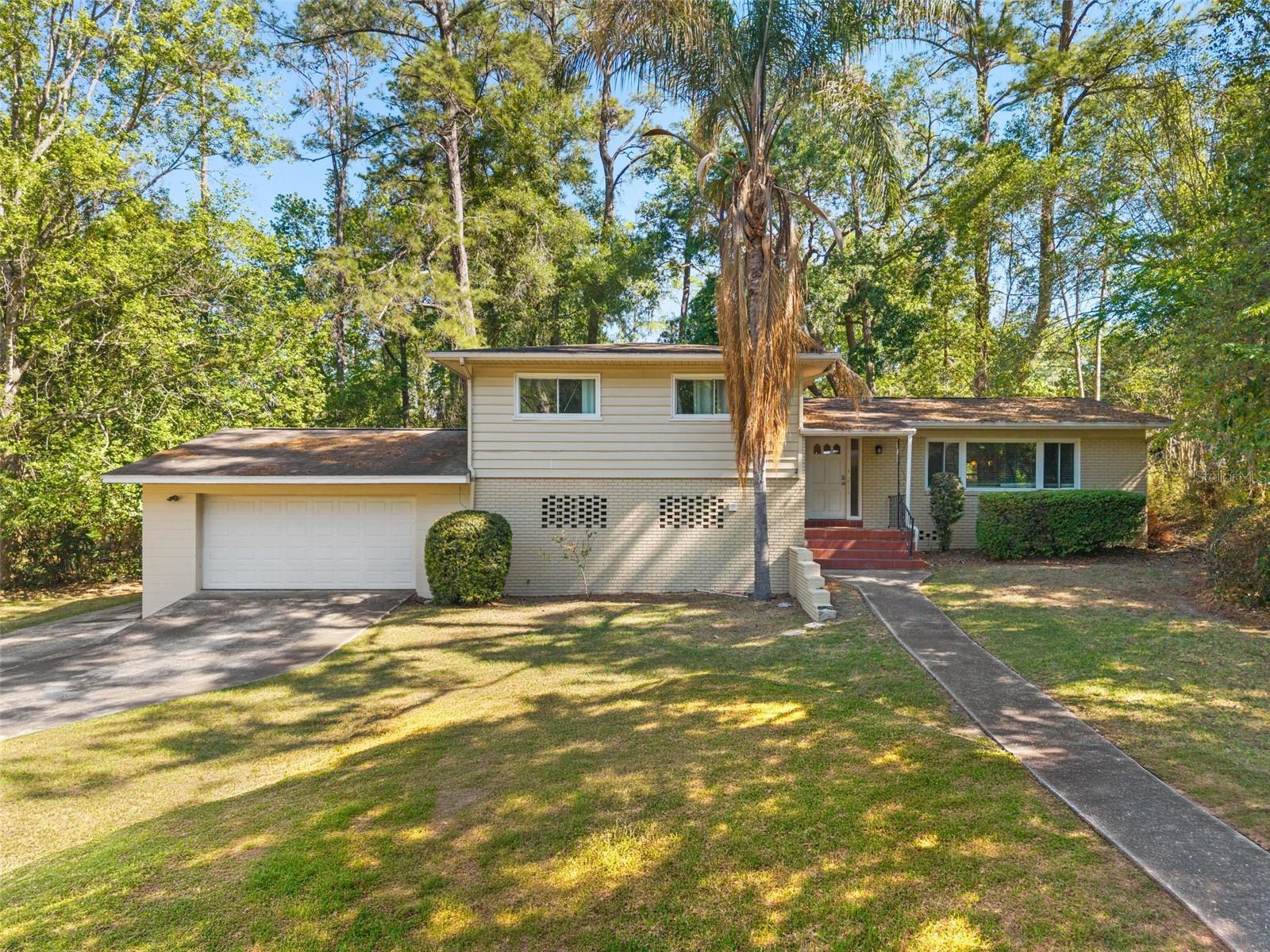 2910 1st Avenue, FL