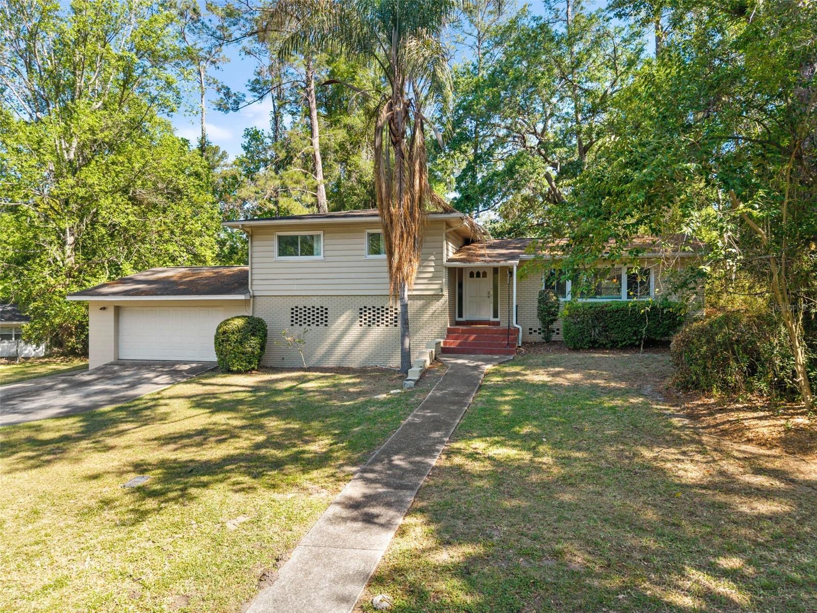 2910 1st Avenue, FL