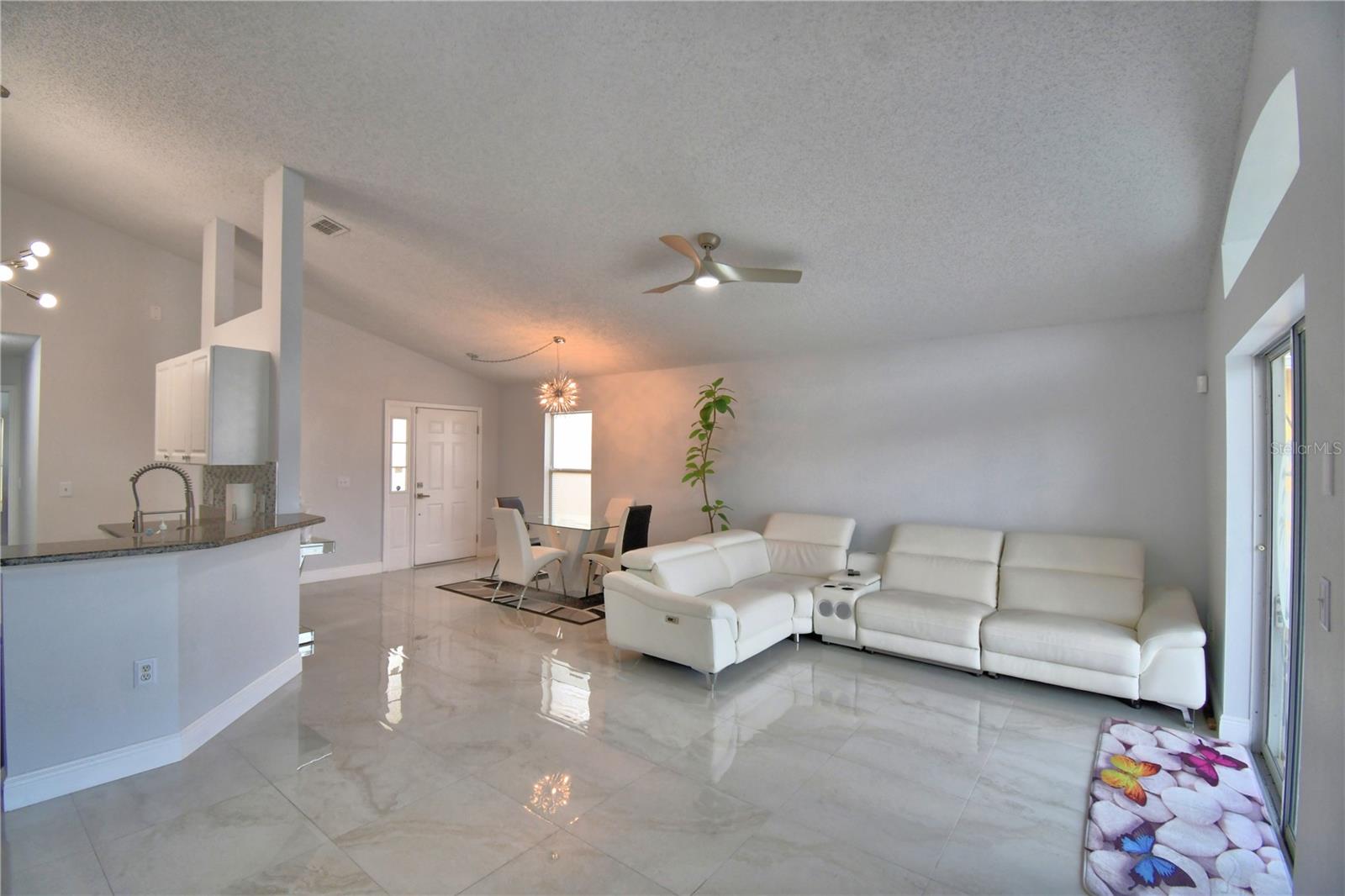 459 Tivoli Circle, FL