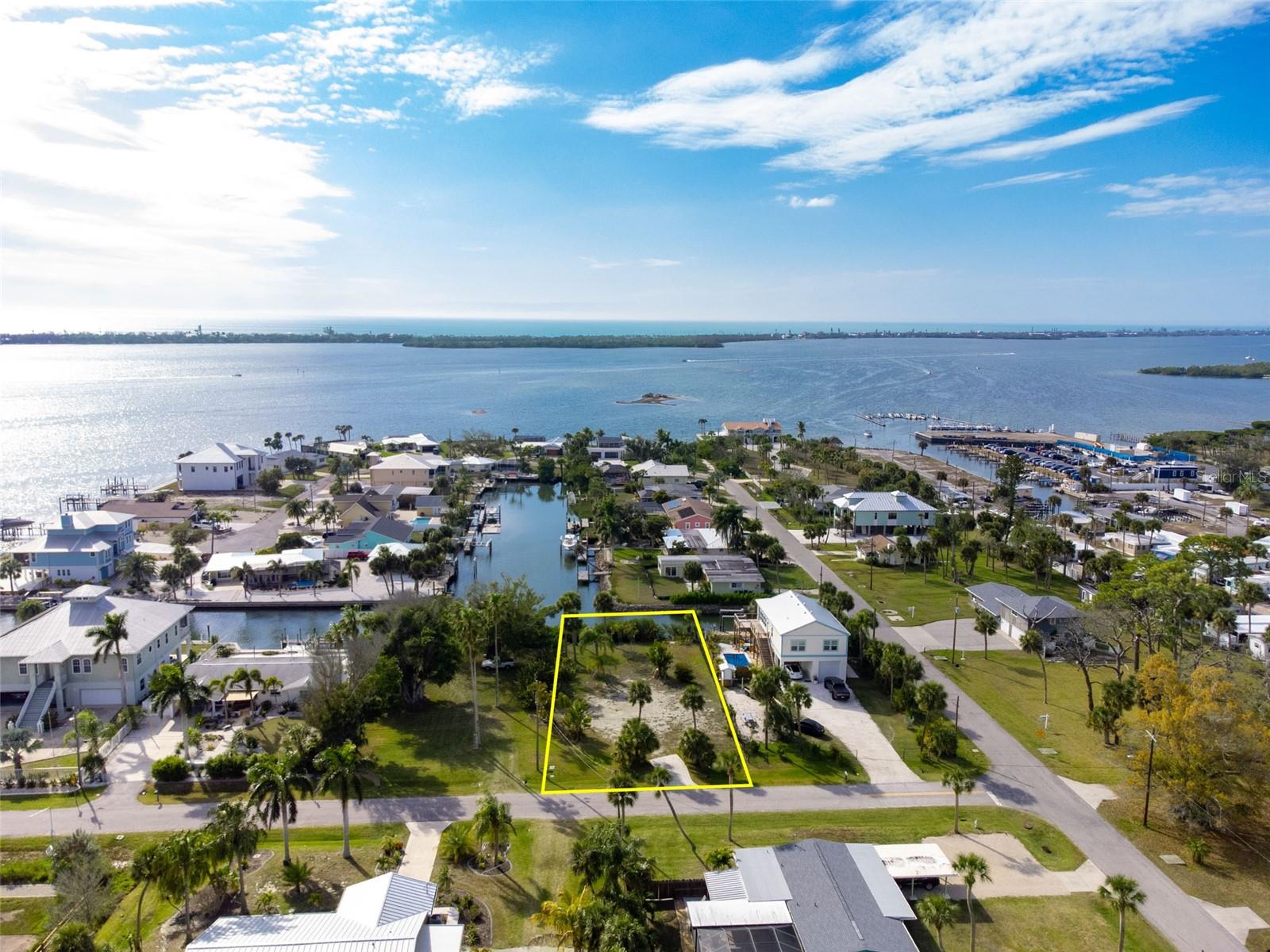 46 Harbor Lane, FL