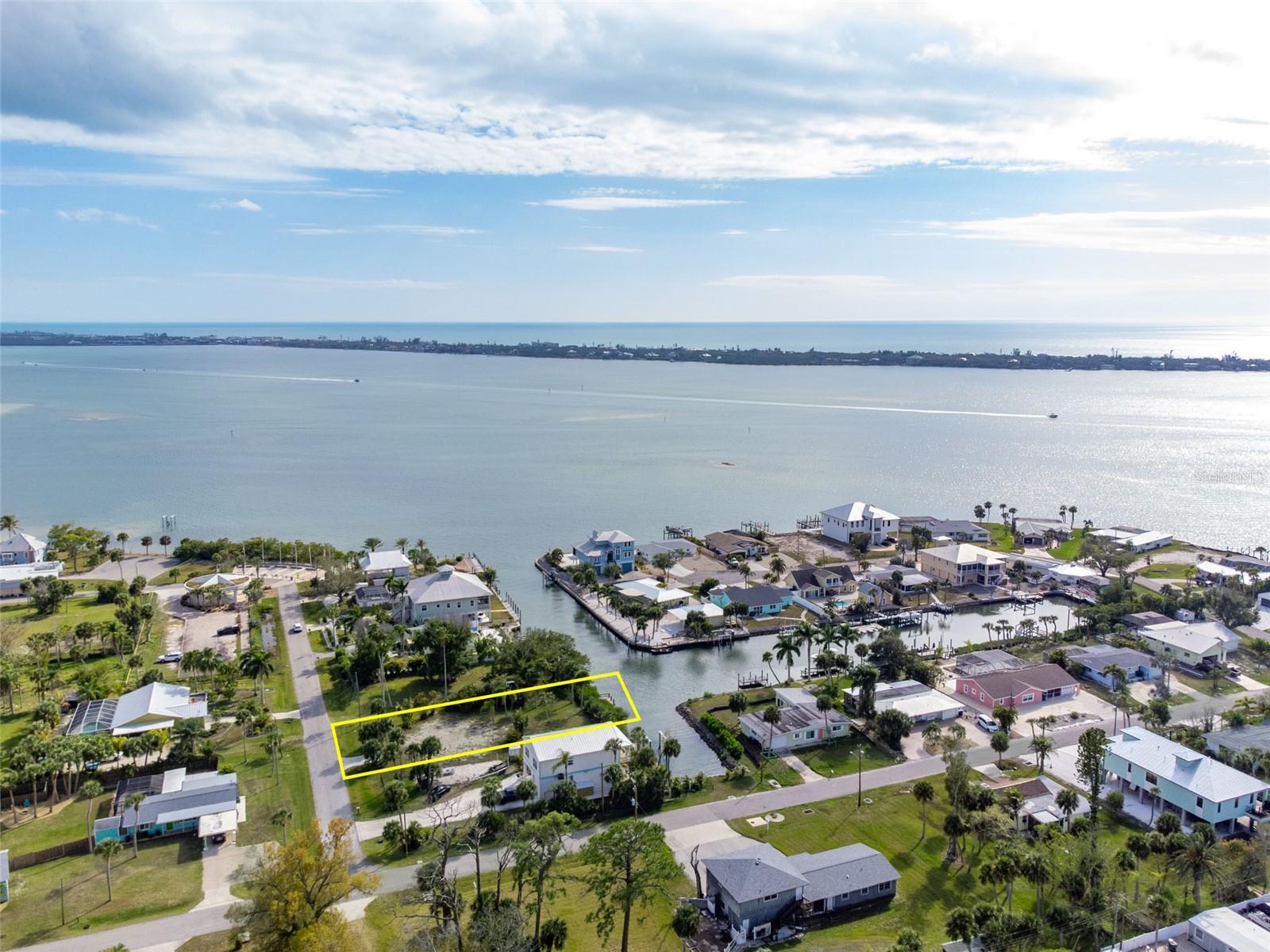 46 Harbor Lane, FL
