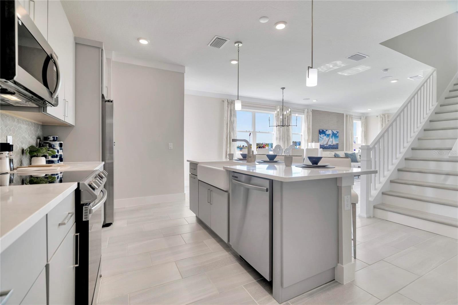 31856 Clover Fin Court, FL