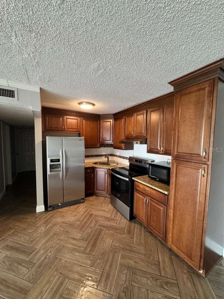 911 Oak Ridge, FL