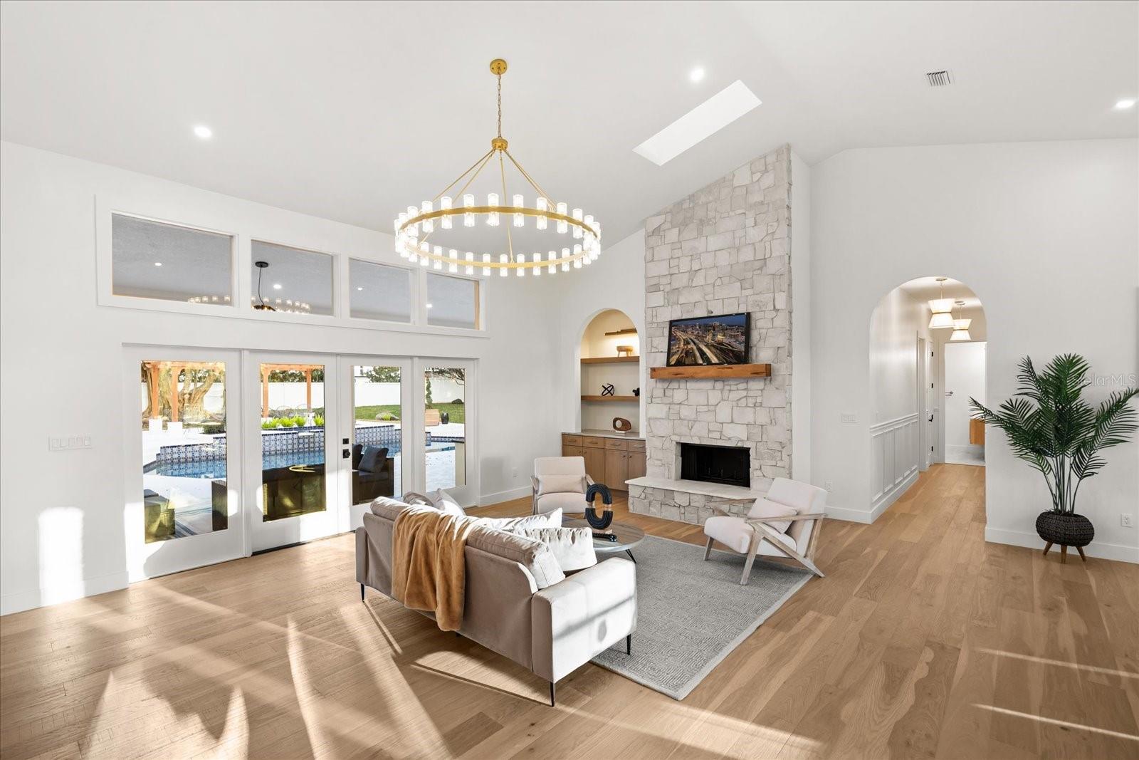 505 Jennifer Lane, FL