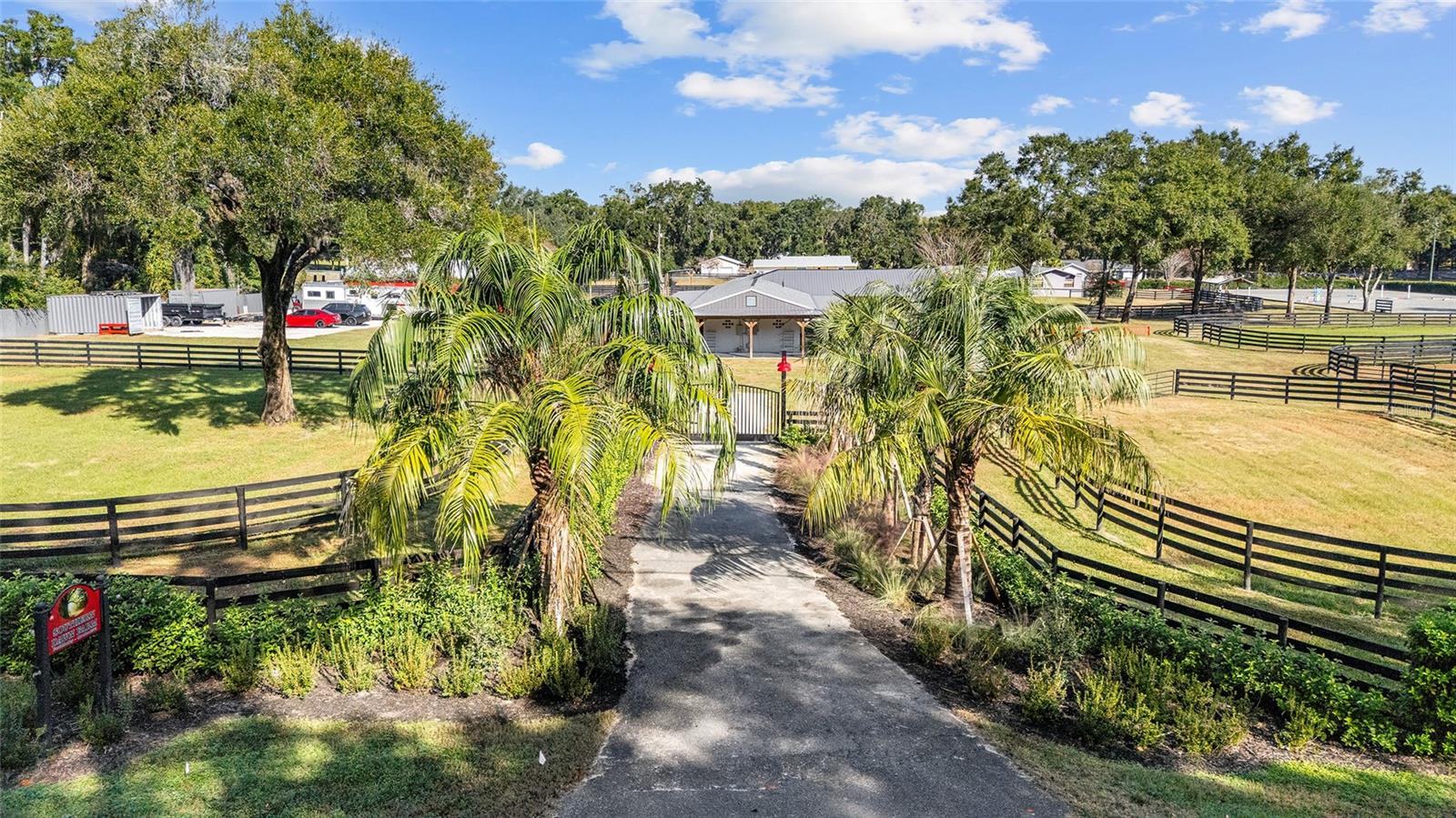 2 Count Fleet Drive, FL
