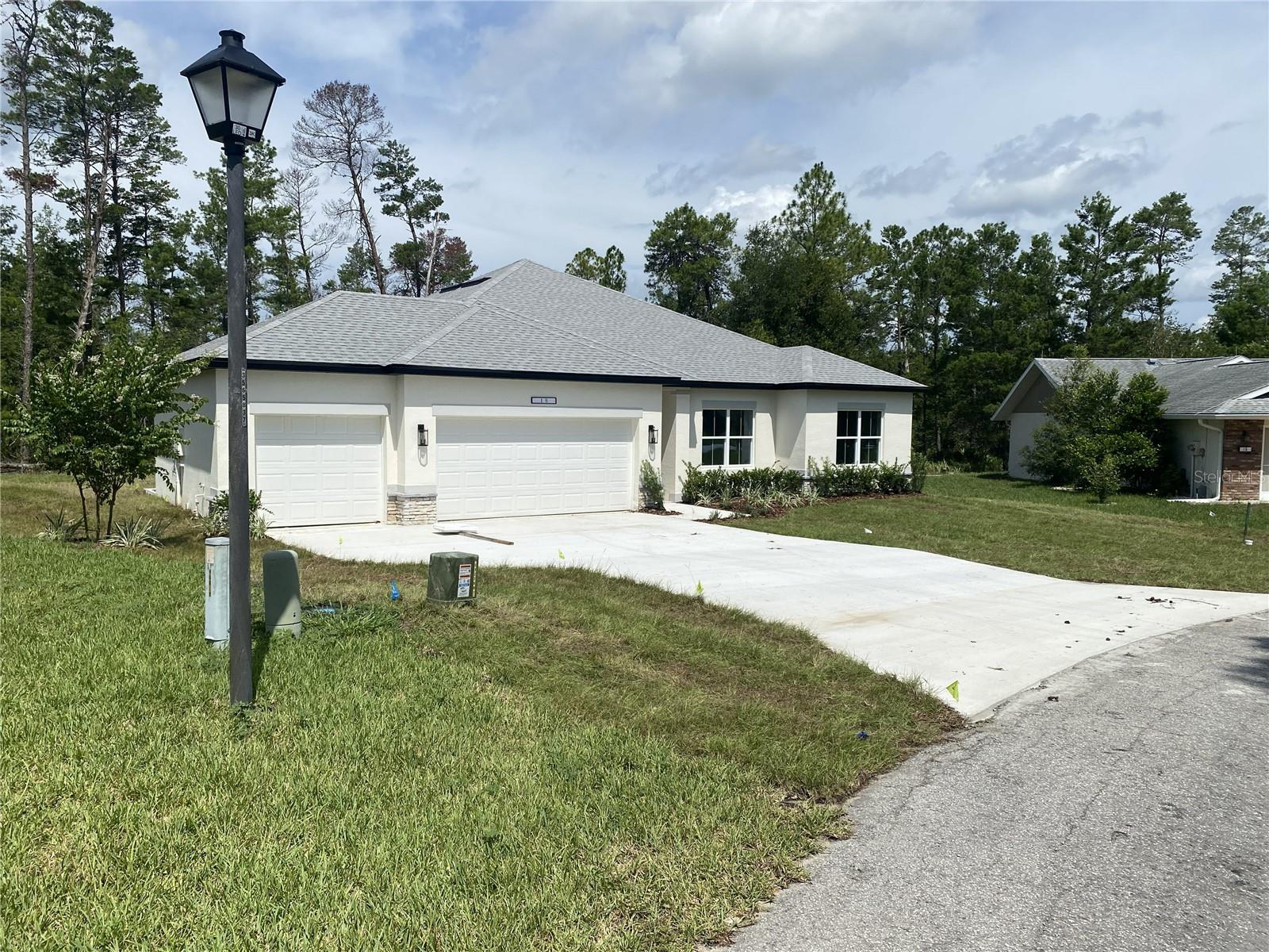 6 Hemlock Court, FL
