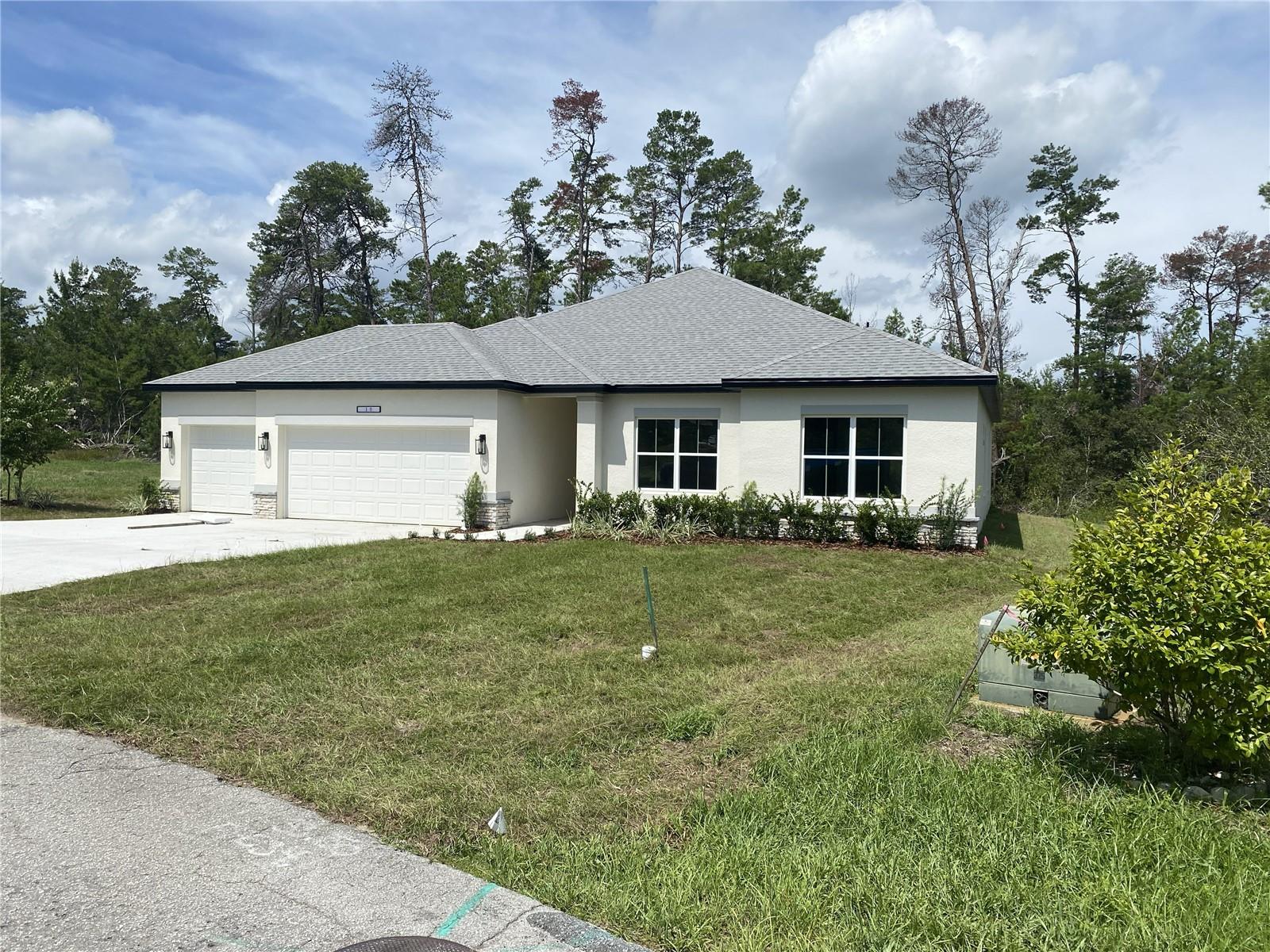 6 Hemlock Court, FL