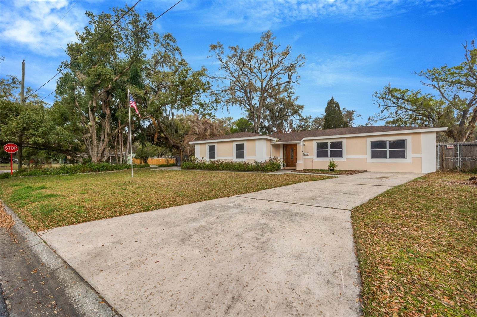 1201 Palm Drive, FL