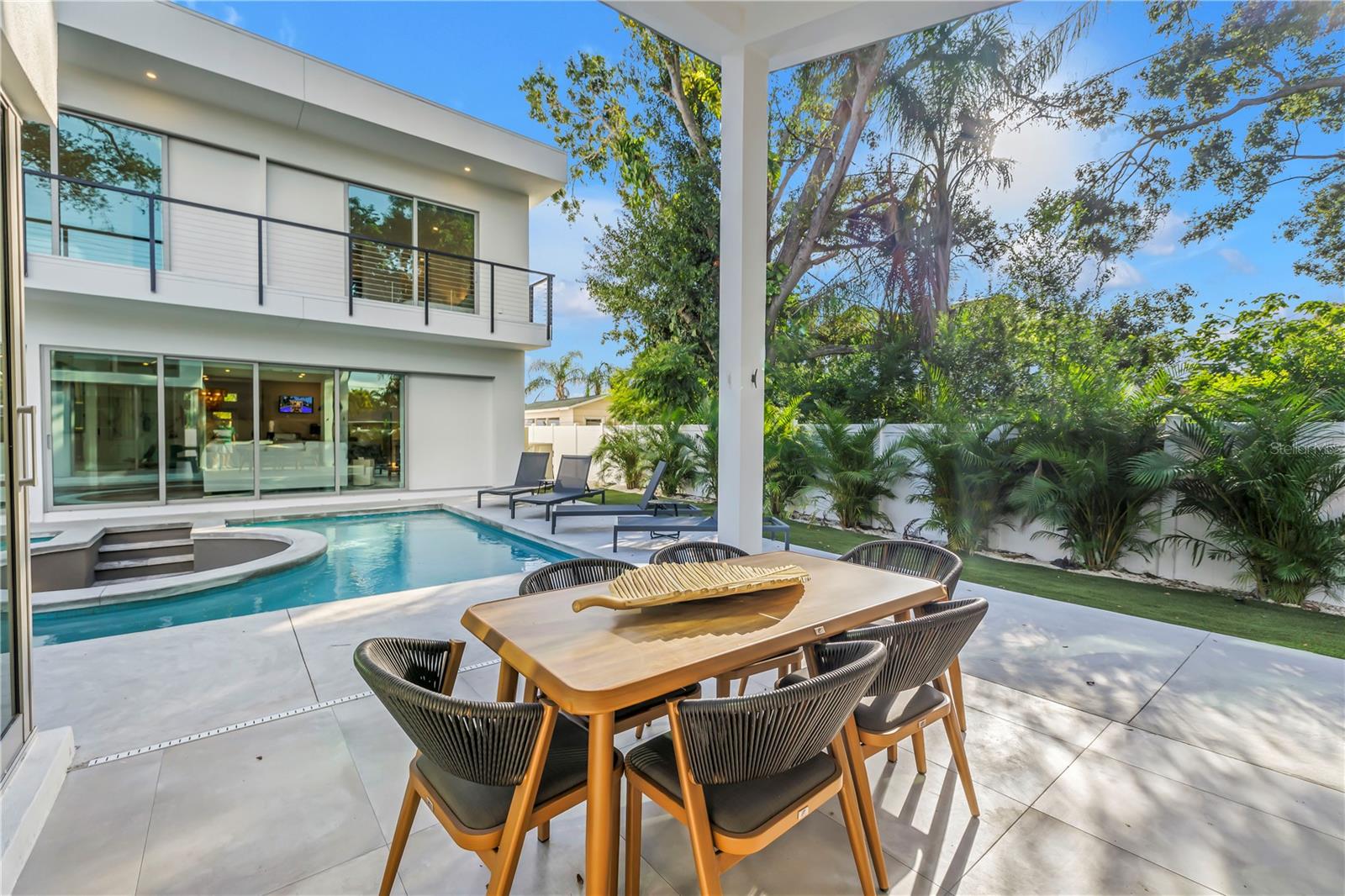 2564 Arlington Street, FL