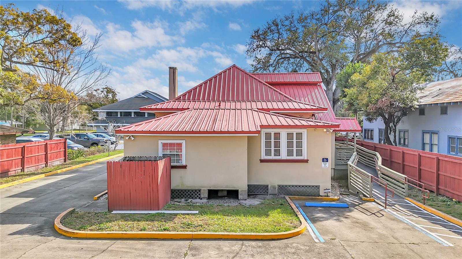 1007 Emmett Street, FL
