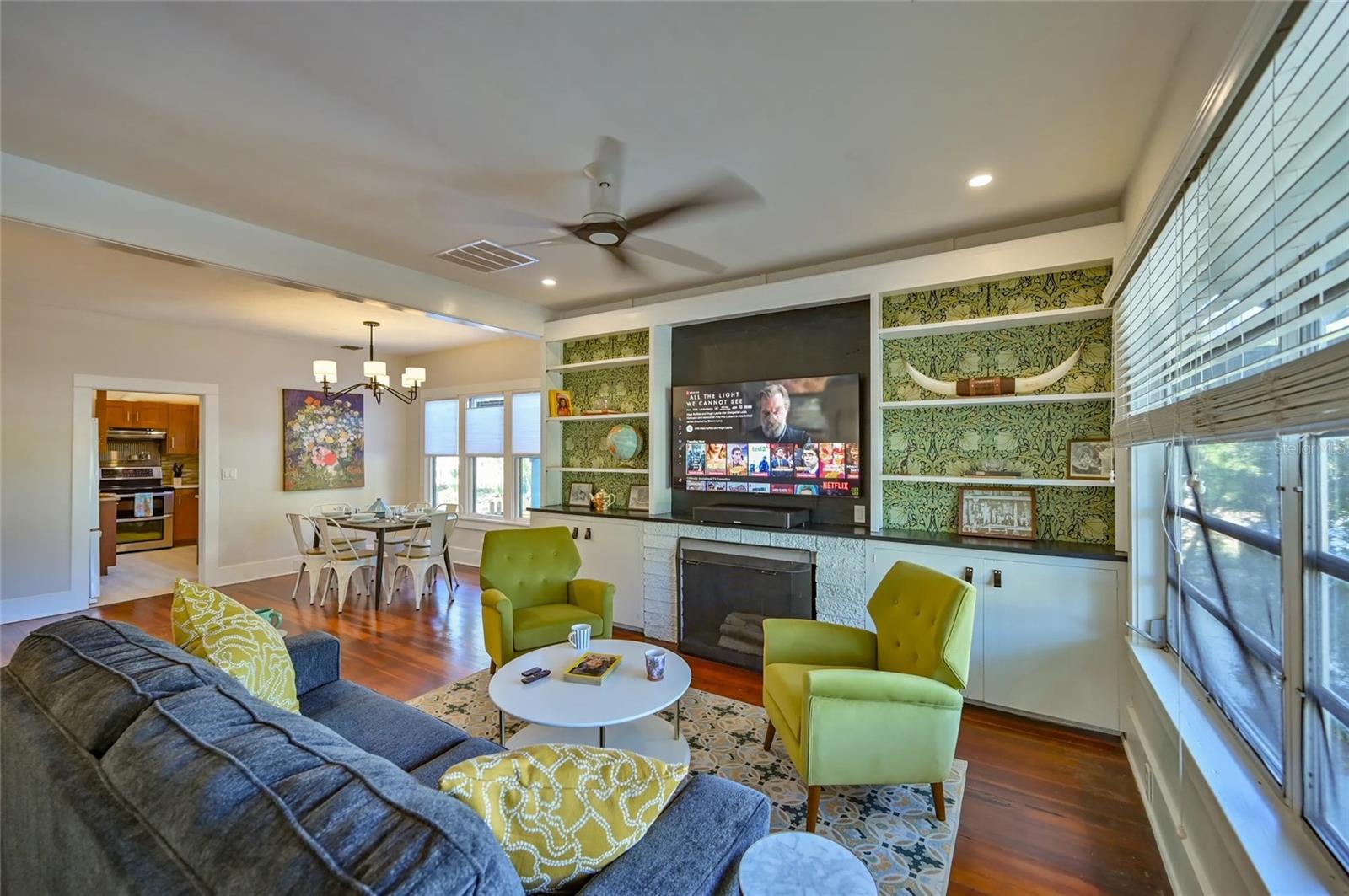 2408 Hillview Street, FL