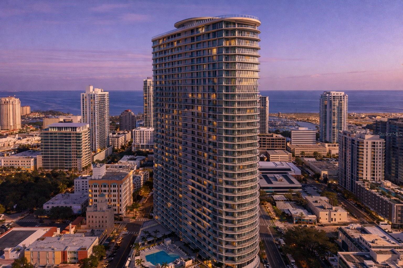 400 Central Avenue, FL