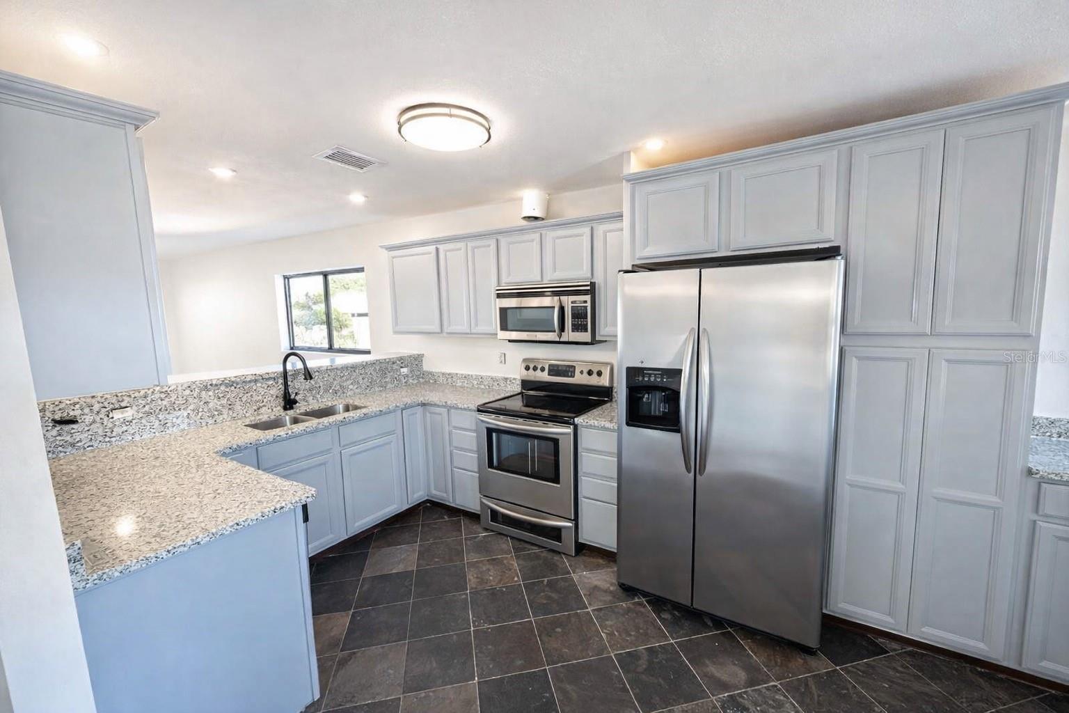 4325 Thompson Avenue, FL