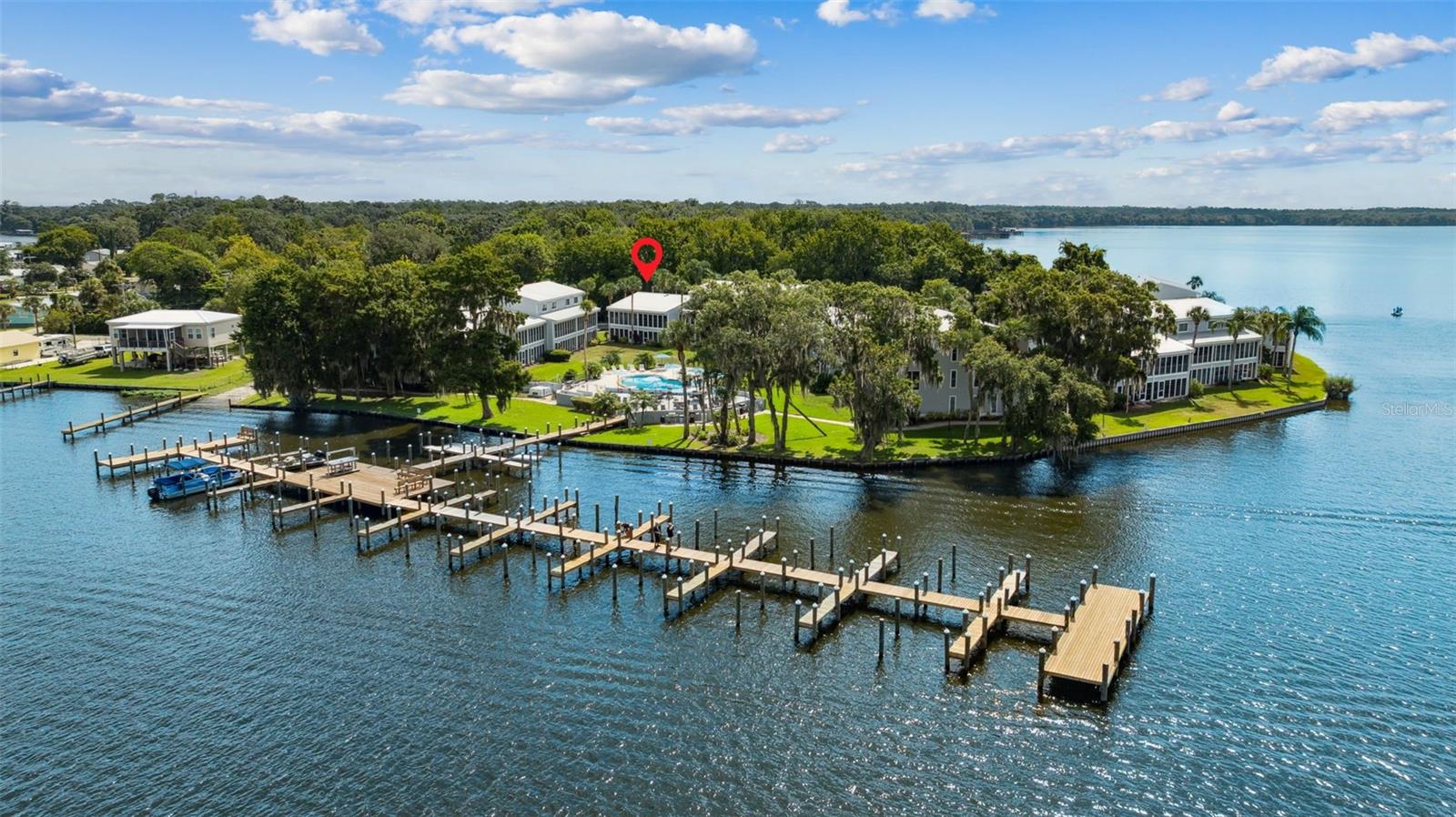 210 River Bend Place, FL