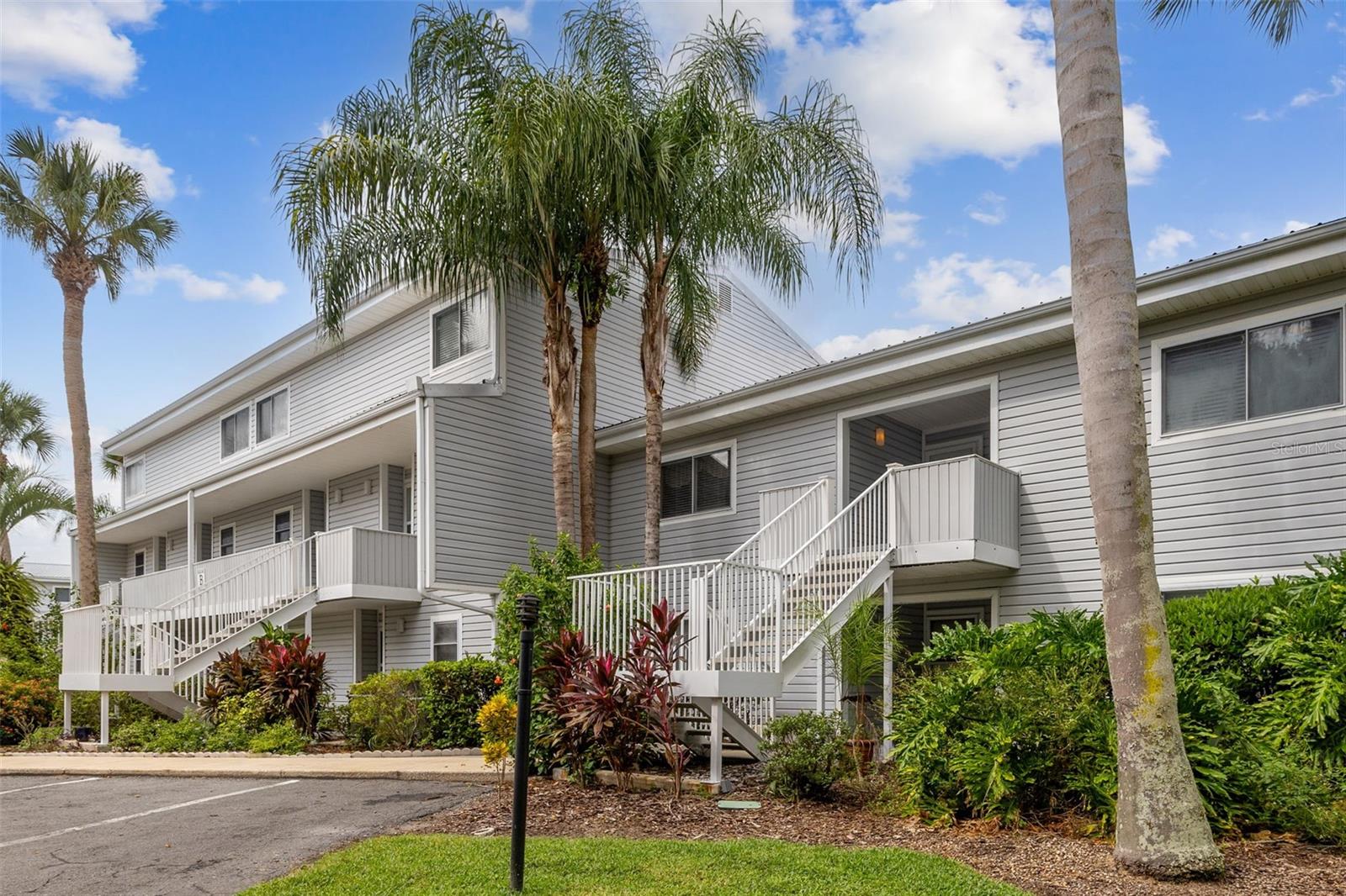 210 River Bend Place, FL