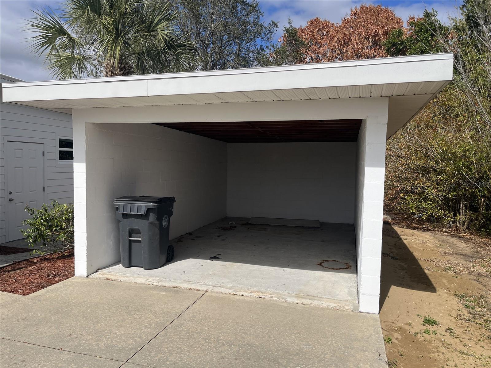 930 Main Street, FL