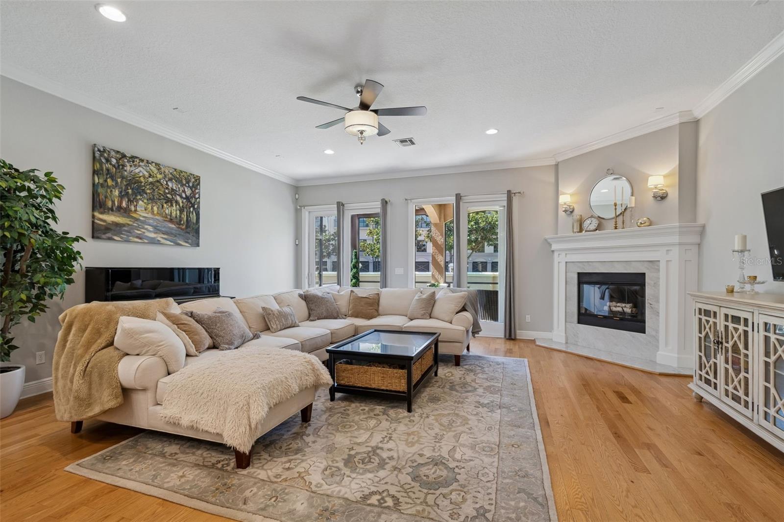610 Saxony Boulevard, FL