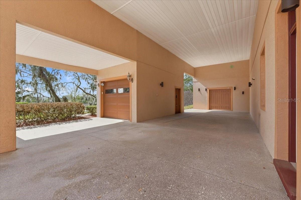 548 Meandering Way, FL