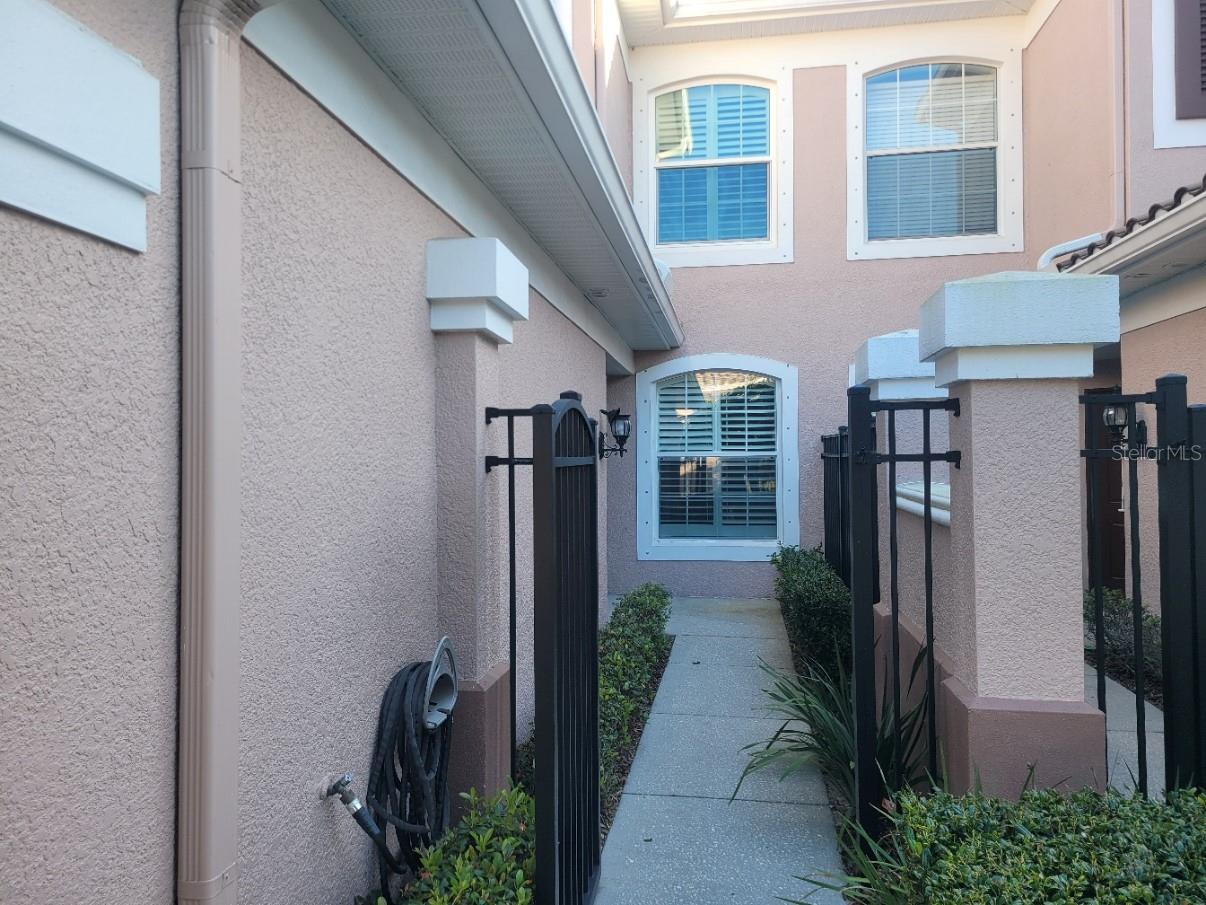 820 Lantern Way, FL