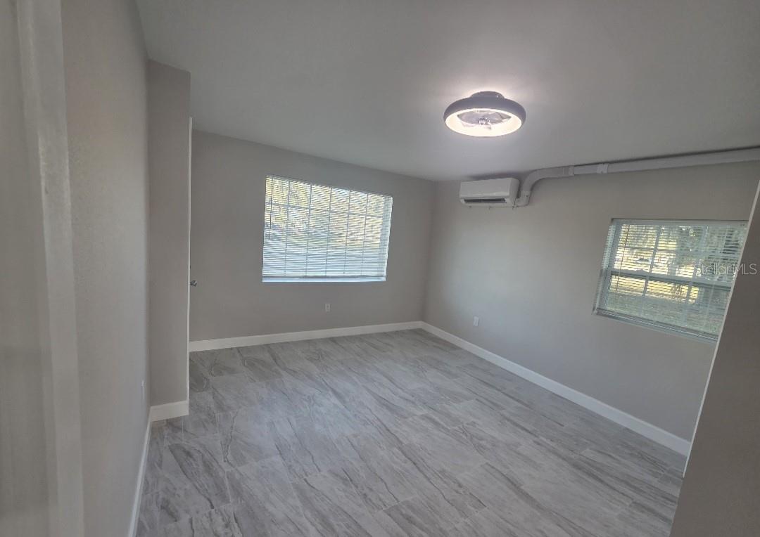 712 Clyde Avenue, FL