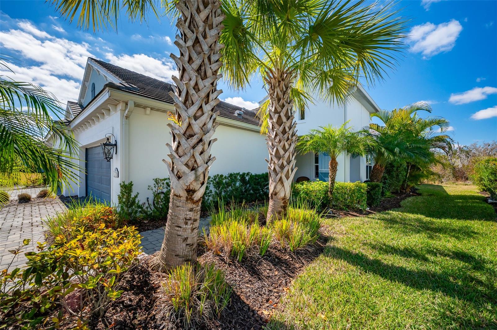 2726 Sapphire Blue Lane, FL