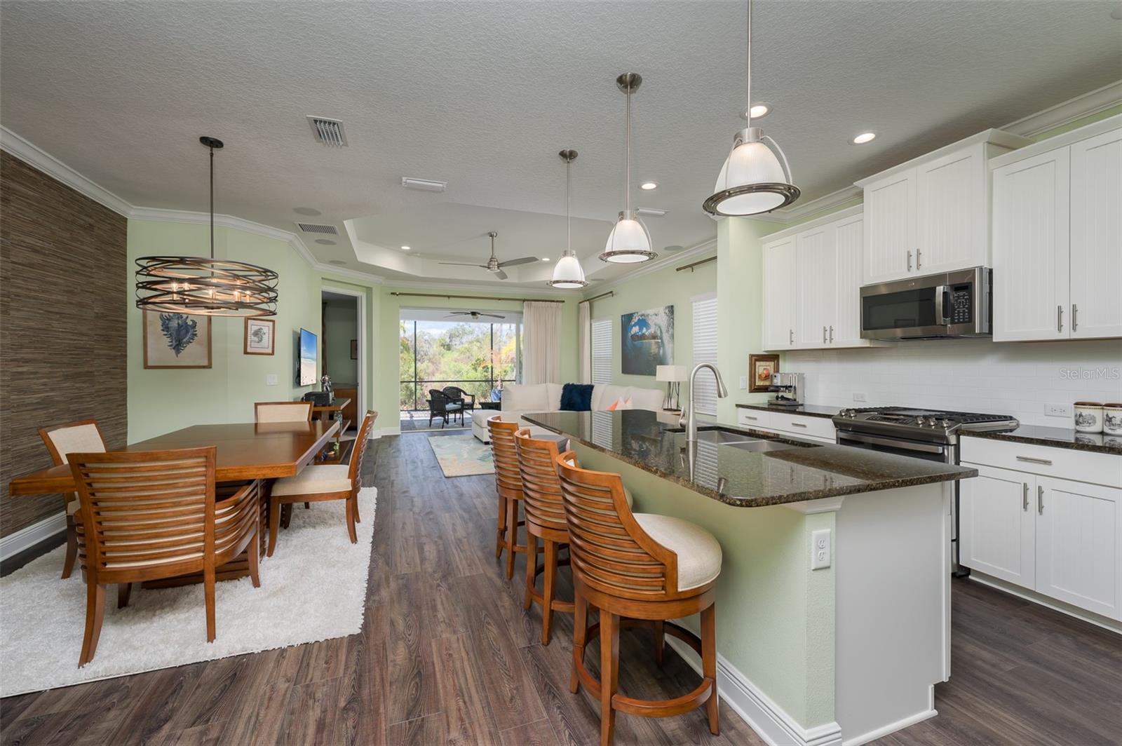 2726 Sapphire Blue Lane, FL