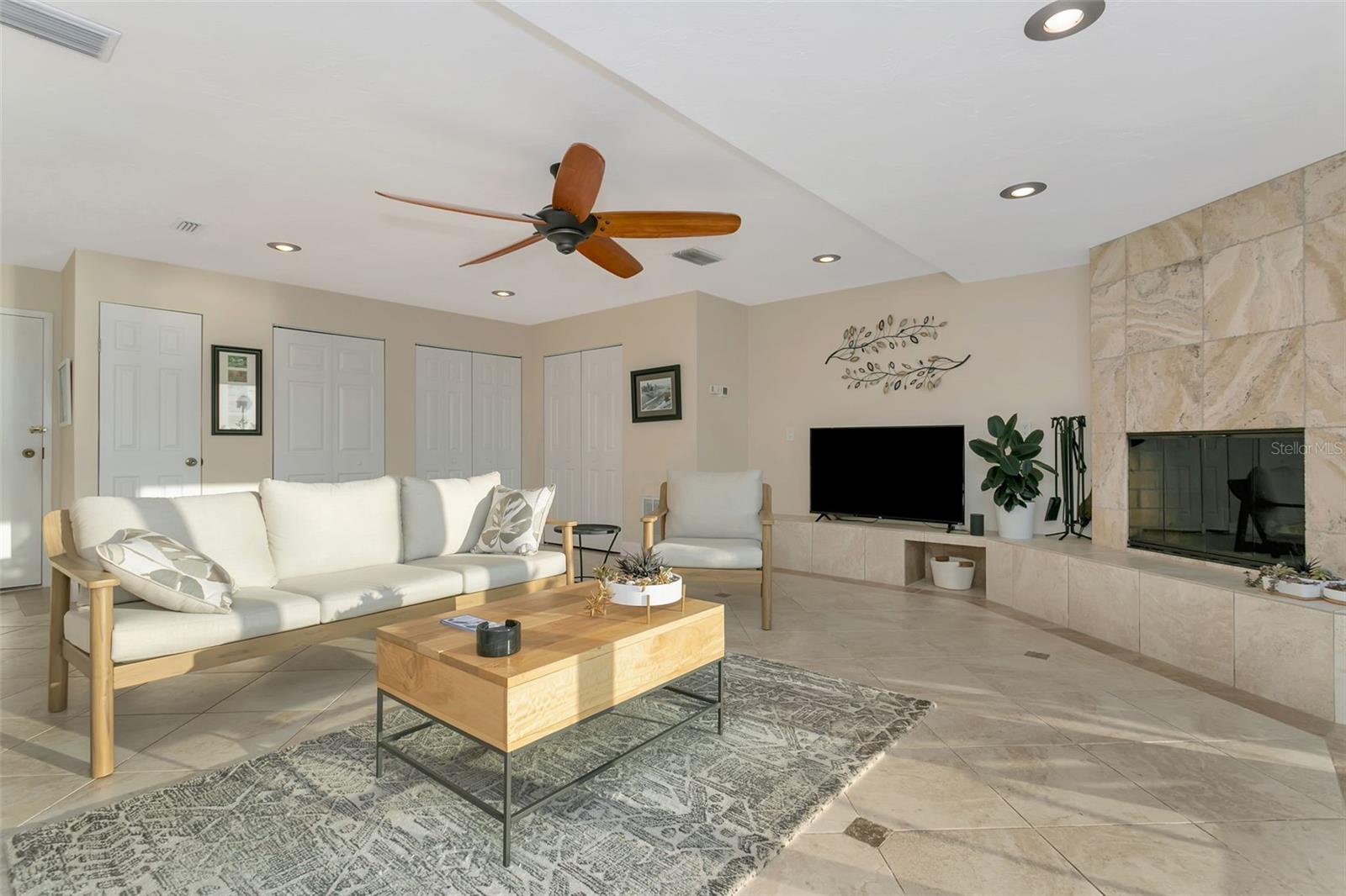 9000 Midnight Pass Road, FL