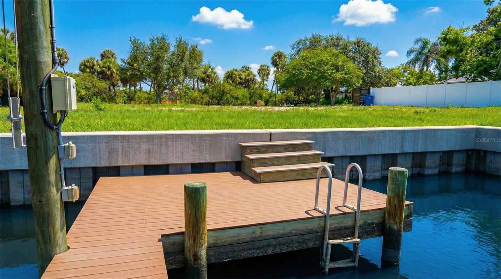 3904 Dana Shores Drive, FL