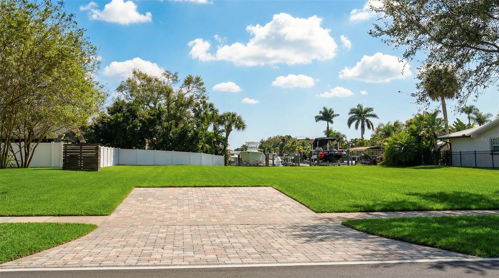 3904 Dana Shores Drive, FL