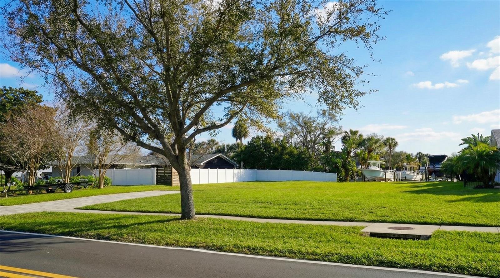 3904 Dana Shores Drive, FL
