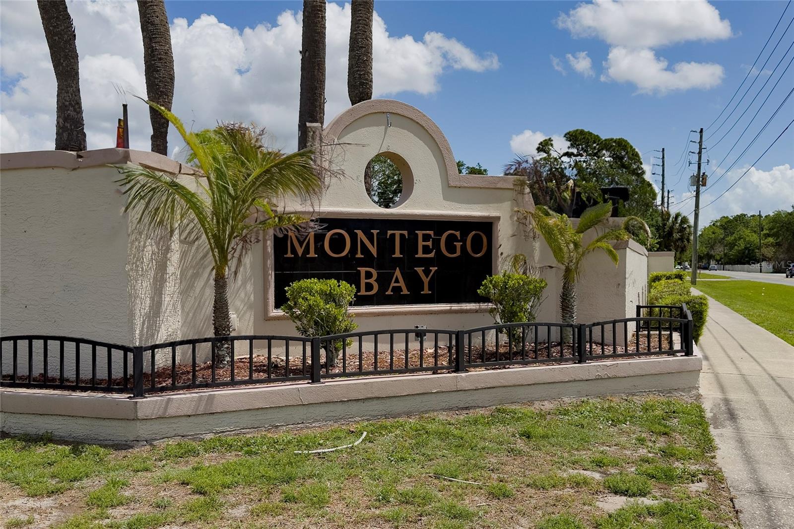 4855 Kingston Circle, FL