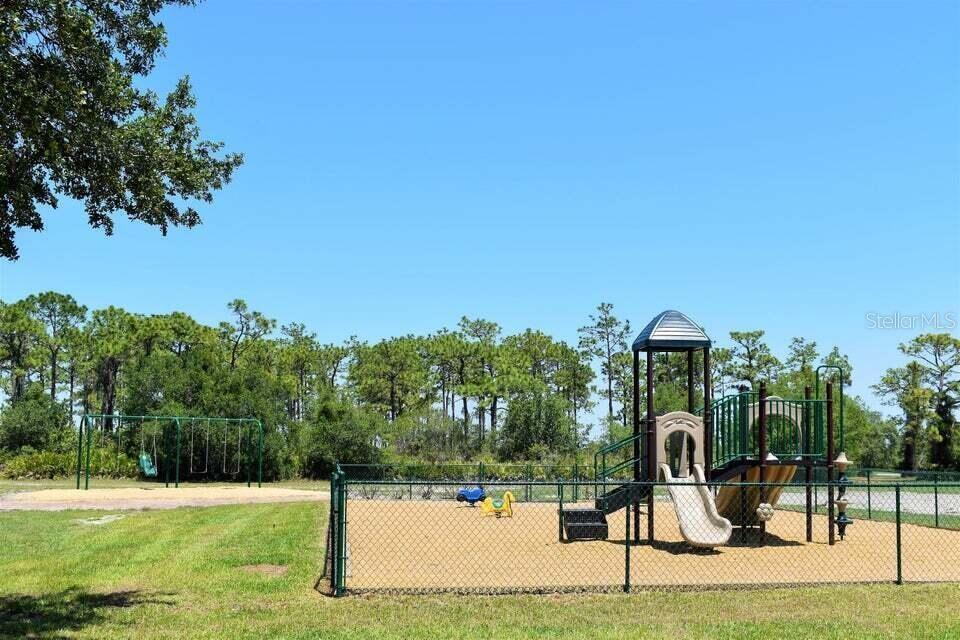 405 Pandora Drive, FL