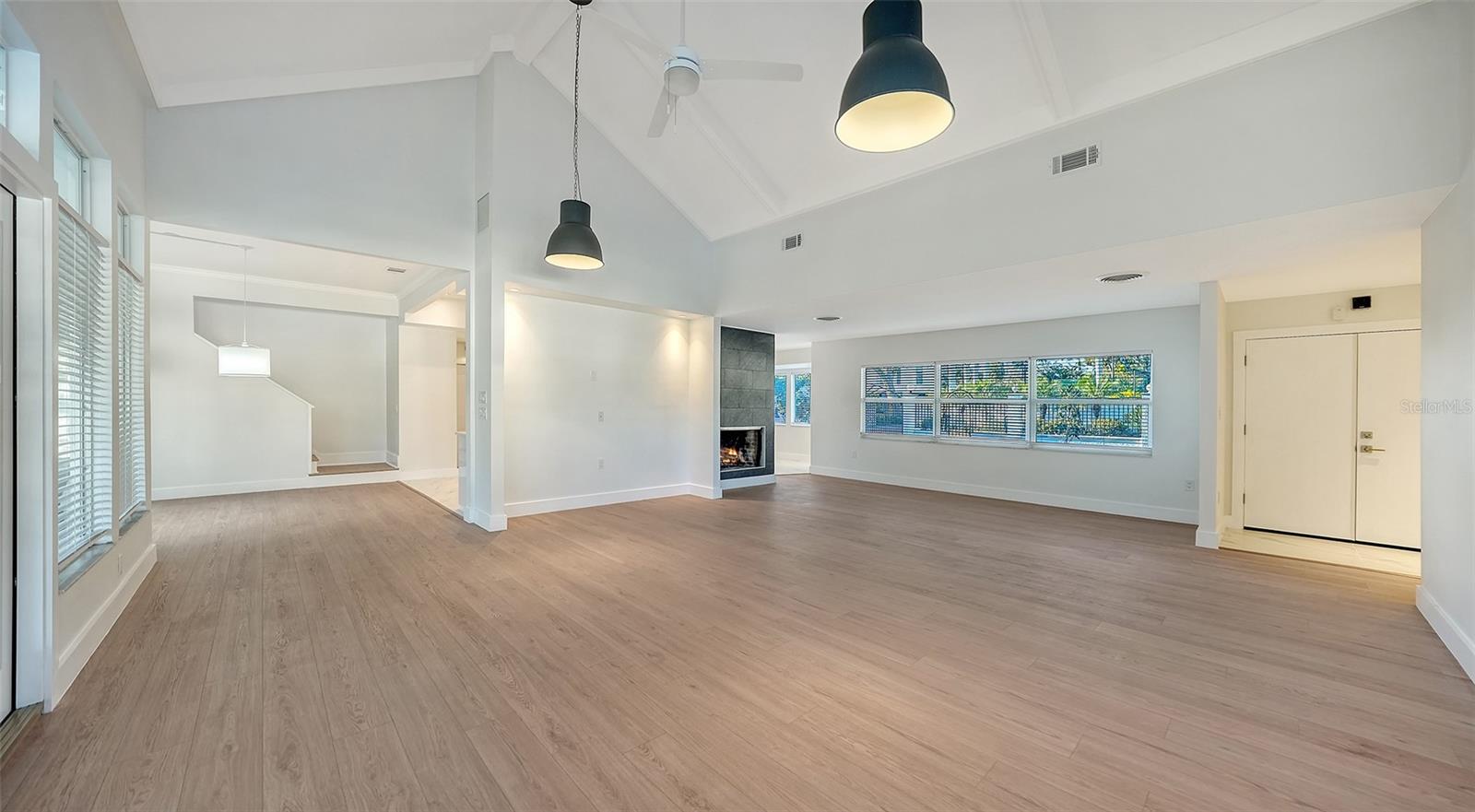 940 Alameda Way, FL