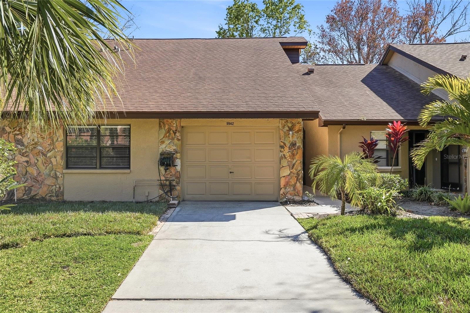9942 Lake Seminole Drive, FL