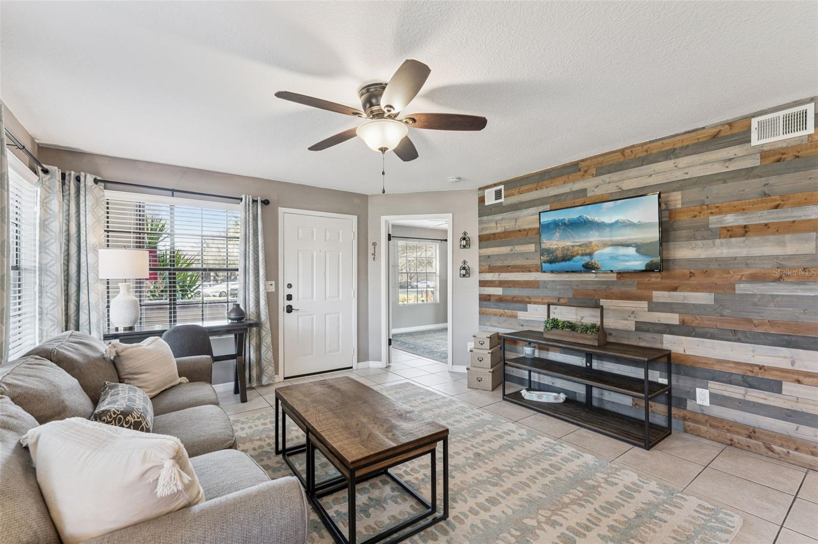 366 Waterside Drive, FL