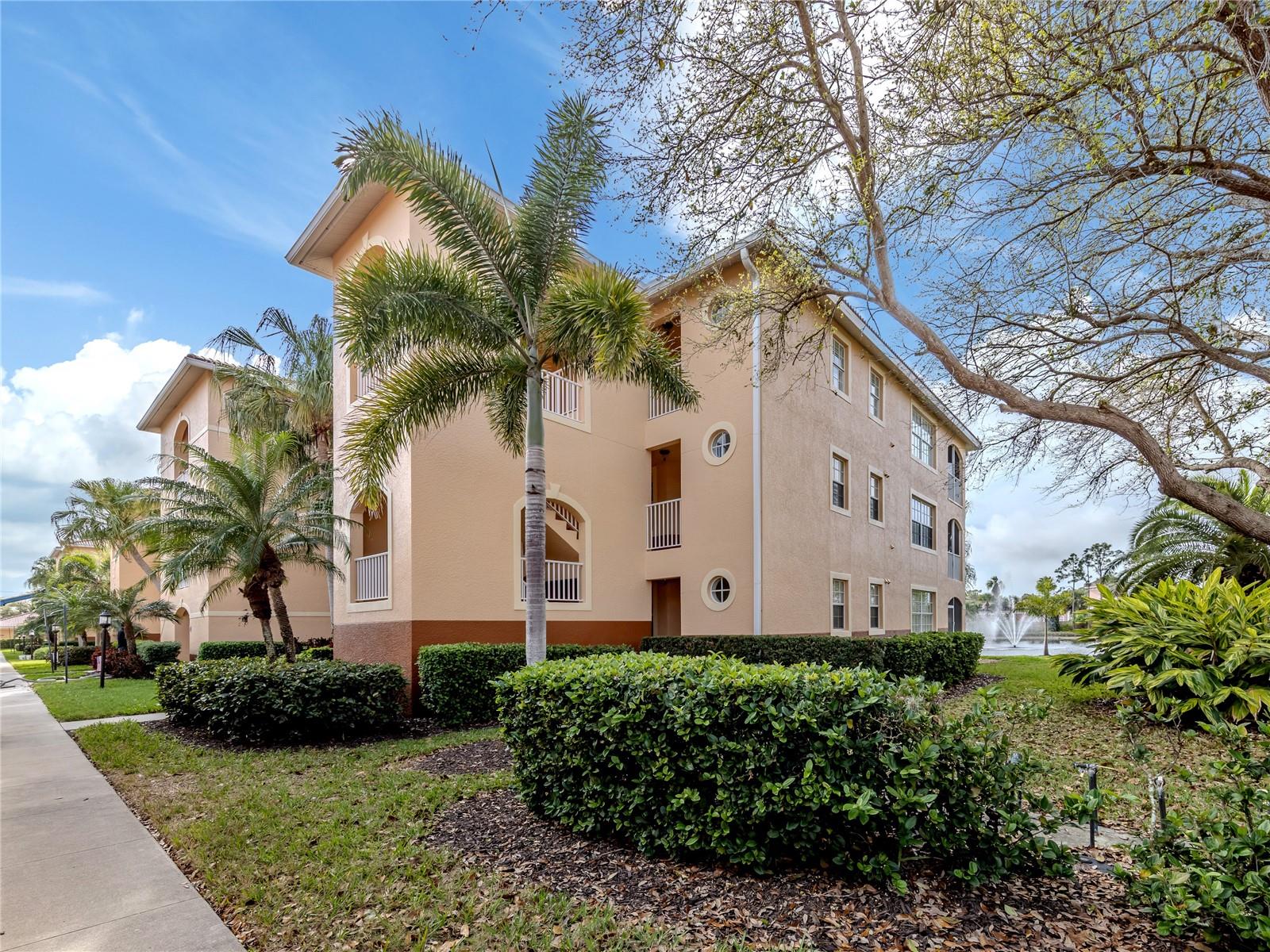 1731 Auburn Lakes Drive, FL