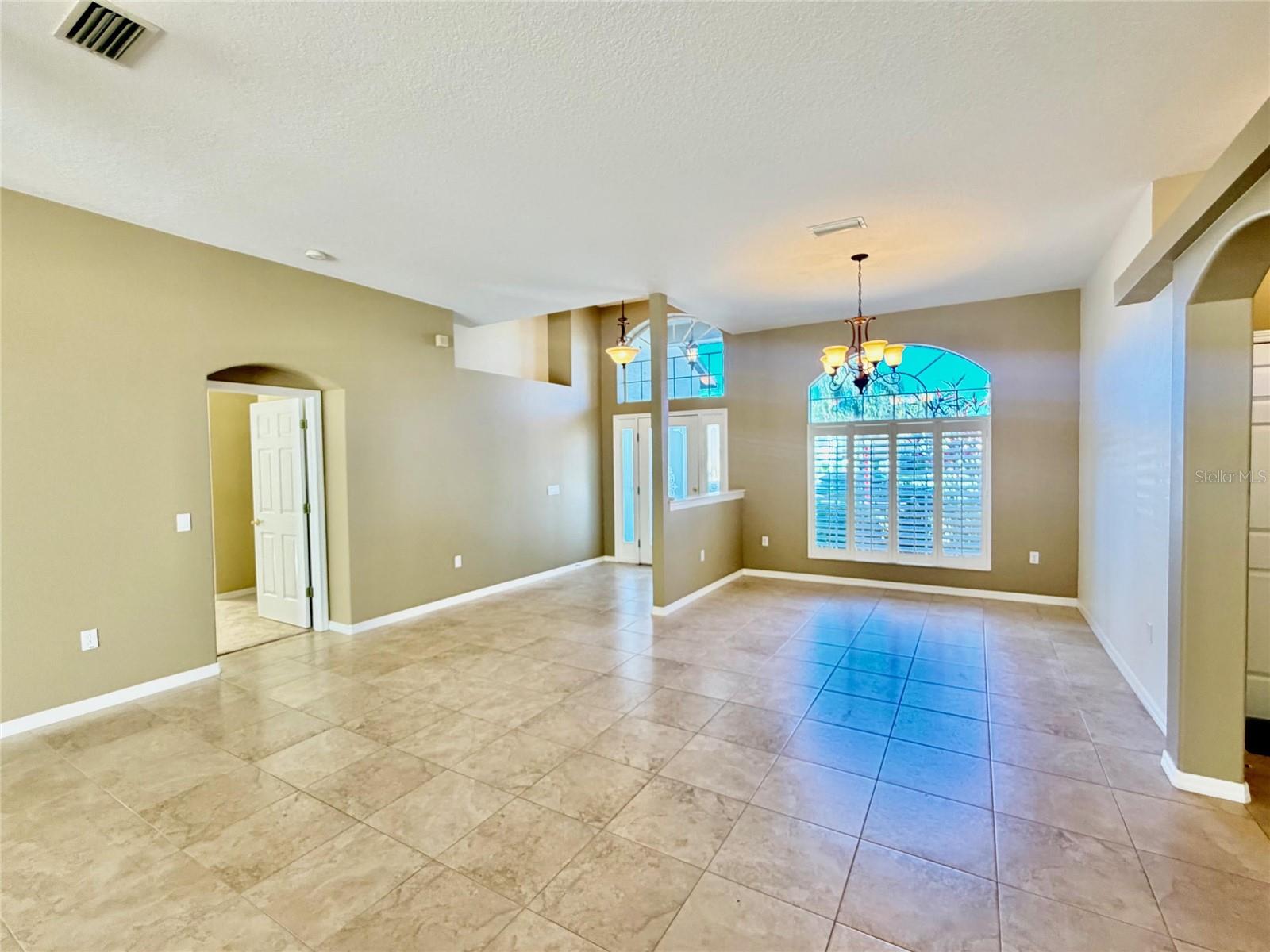 1450 Warrington Way, FL