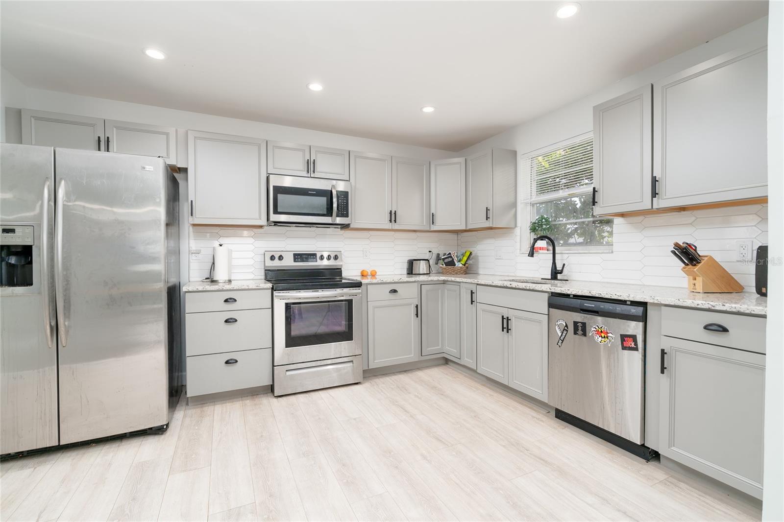 743 Knollview Boulevard, FL