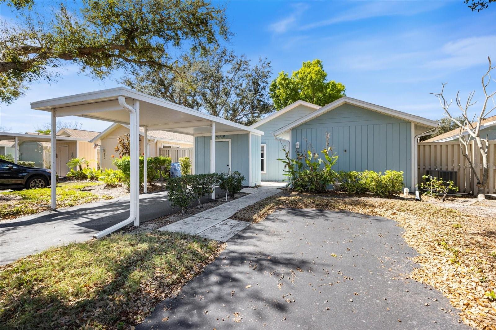 856 Chatham Drive, FL