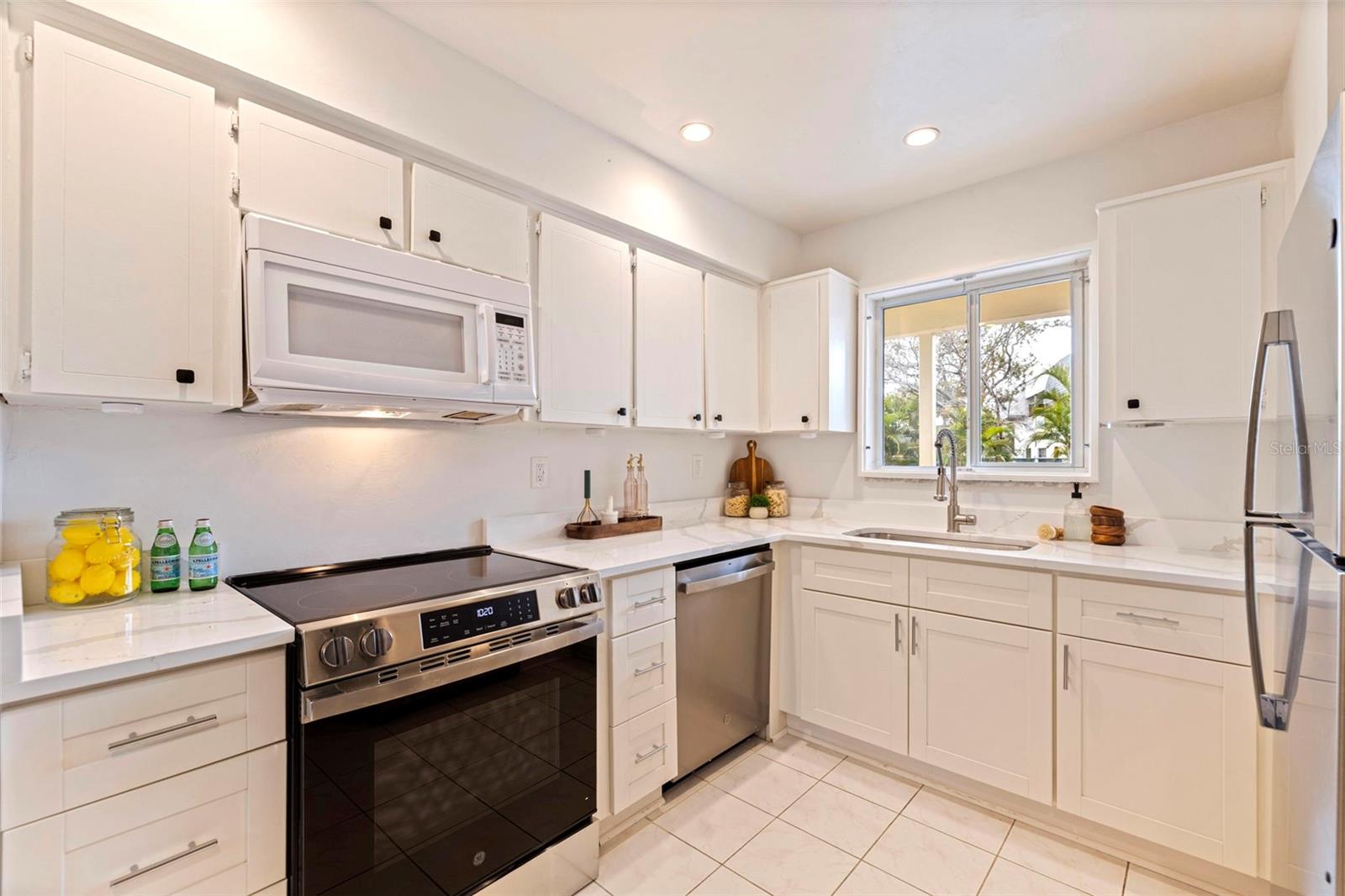 4480 Overlook Drive, FL