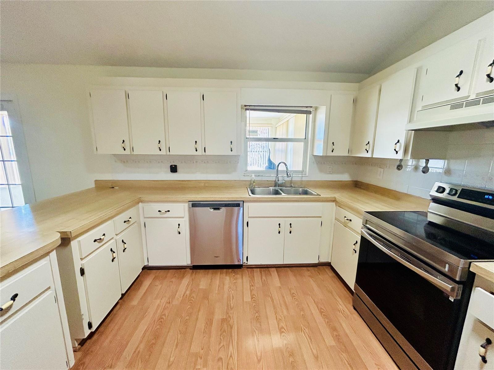 3943 Lehman Court, FL