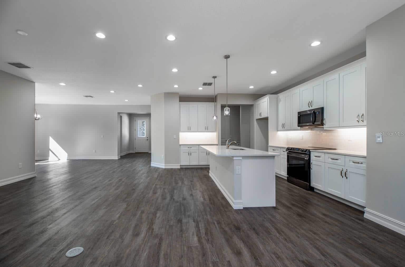 1925 79th Loop, FL