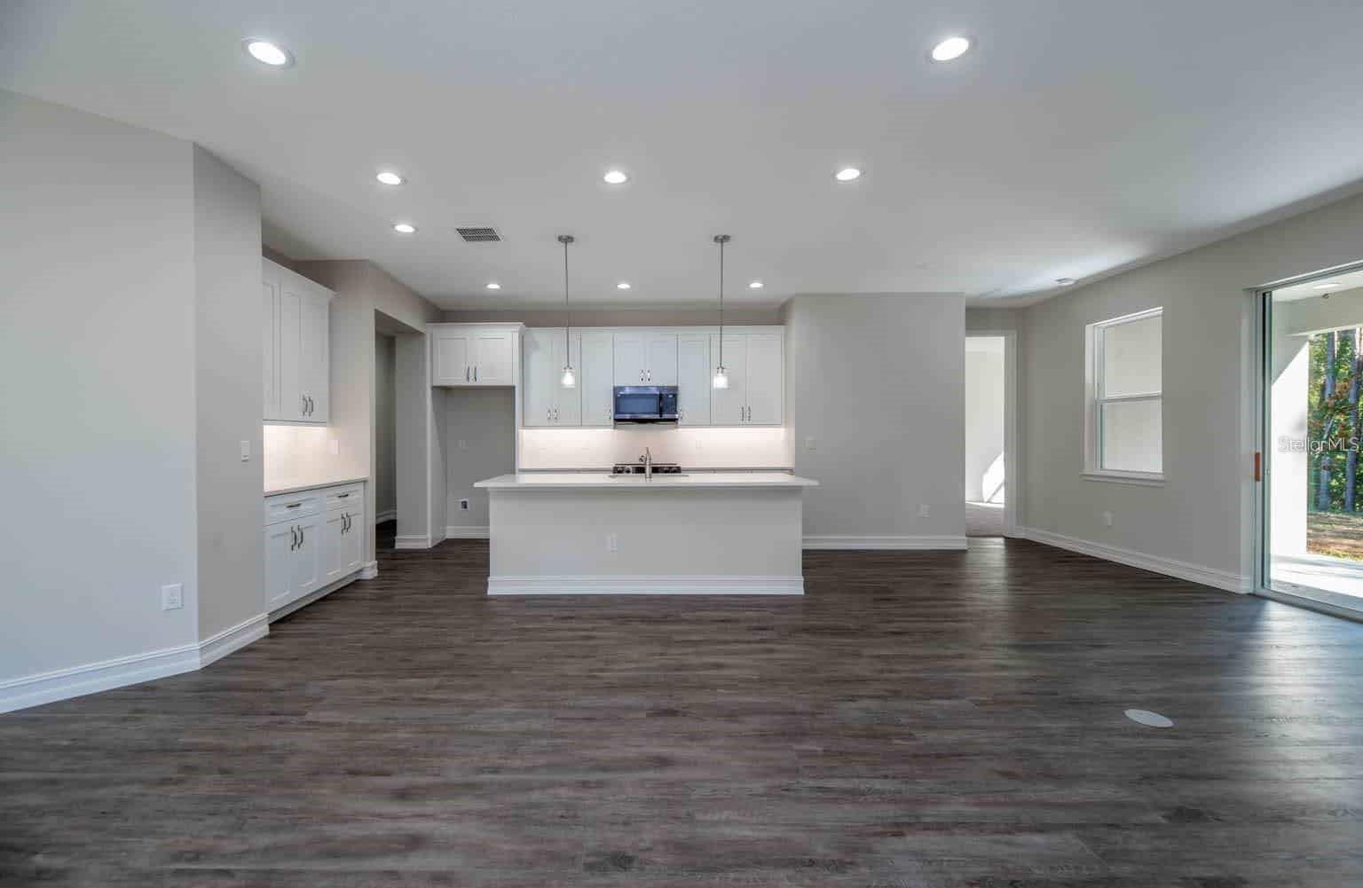 1925 79th Loop, FL