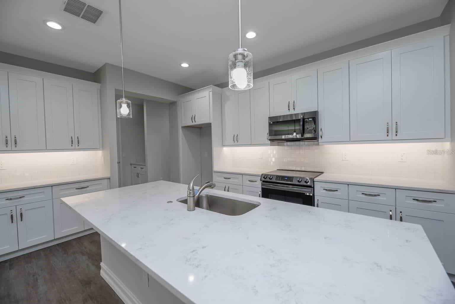 1925 79th Loop, FL