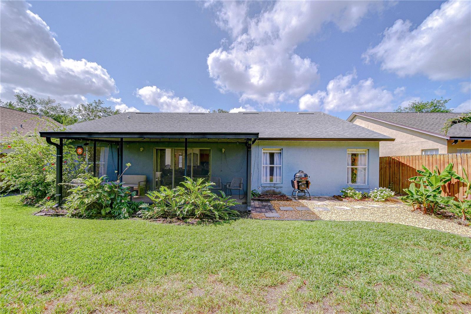7107 Colonial Lake Dr, FL